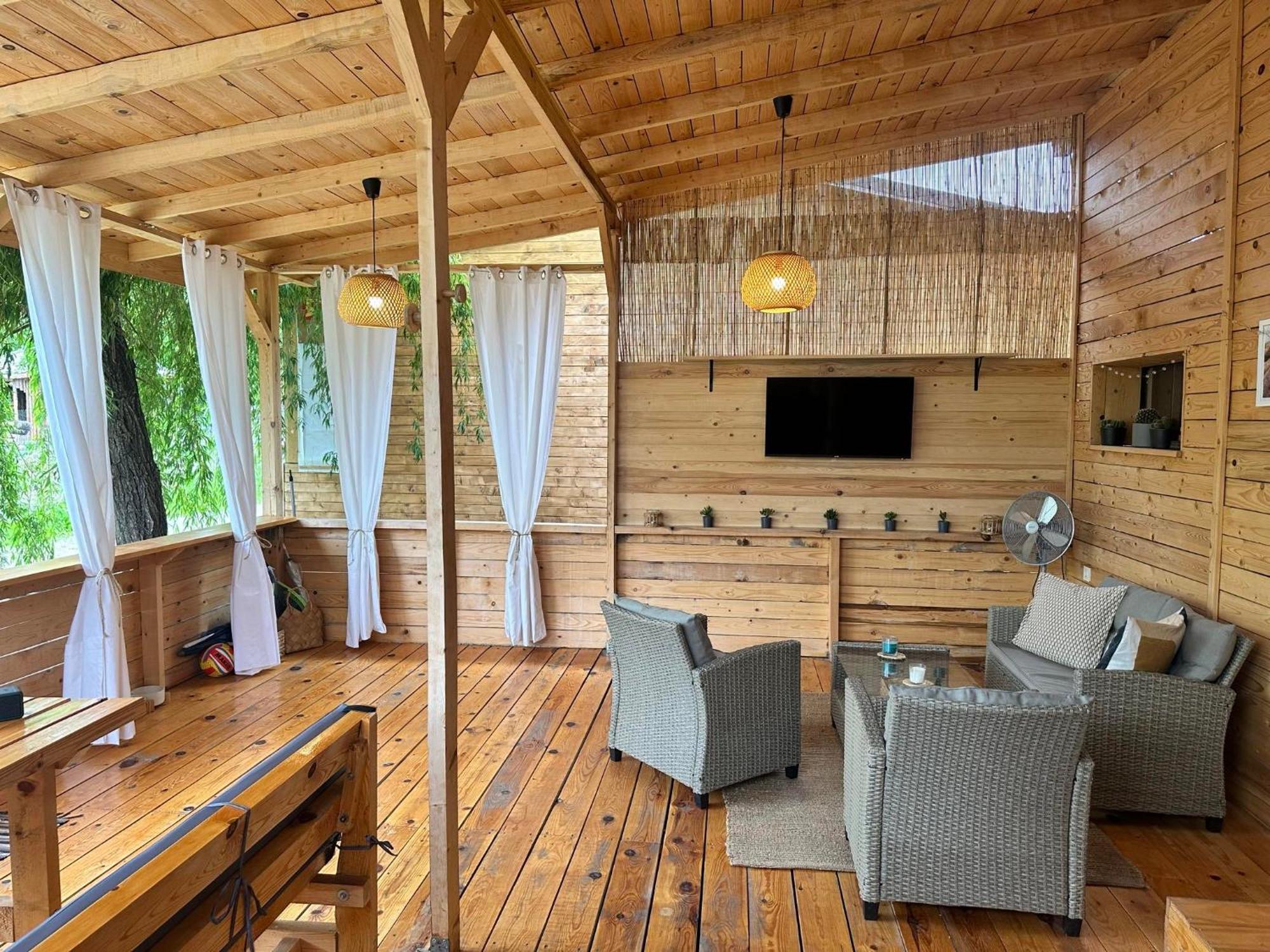 Hotel Cozyvan Каравана Под Наем Sosopol Exterior foto